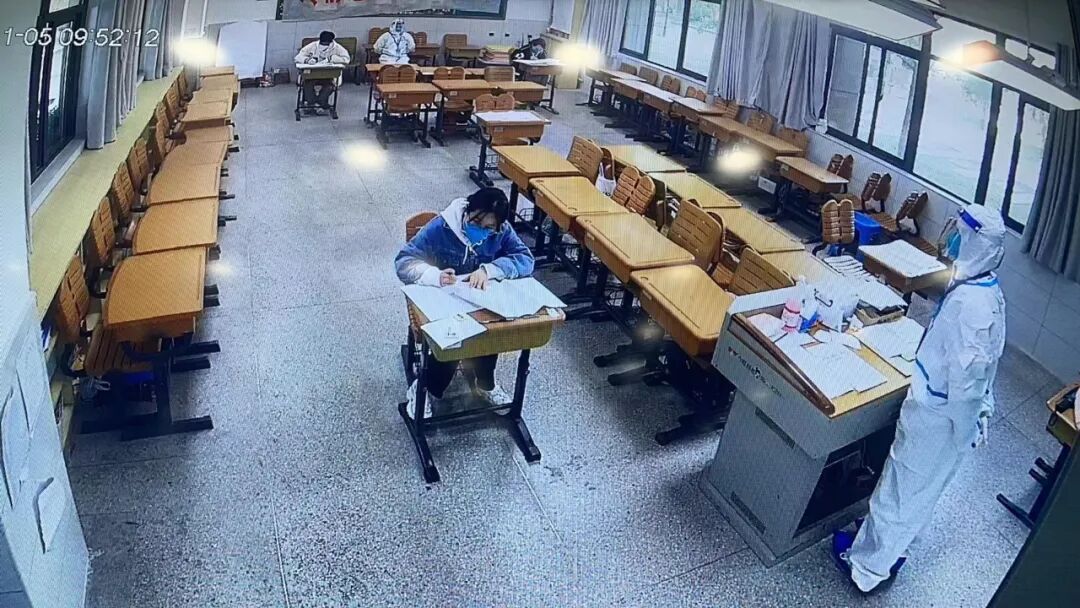 80余万条提醒短信 1077名特殊考生——江苏“史上最艰难”成人高考顺利结束(图9) 图片