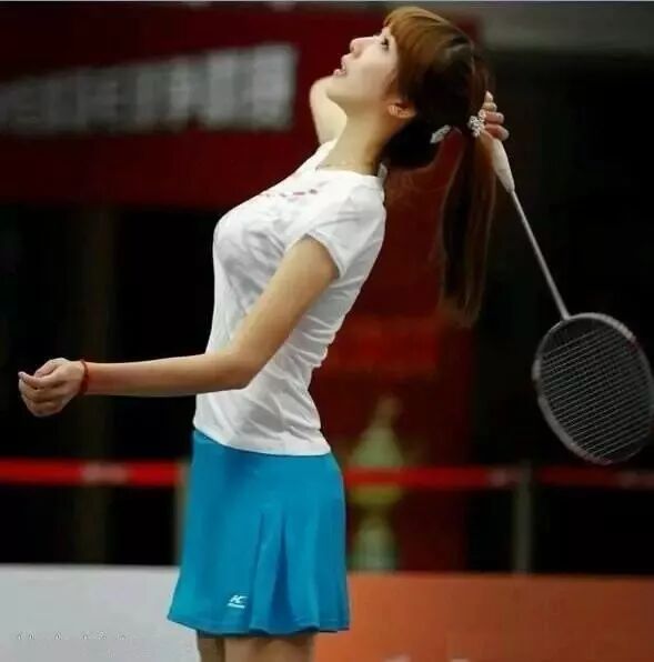 打羽毛球能瘦哪些部位_羽毛球可以瘦哪些地方_羽毛球可以瘦全身吗