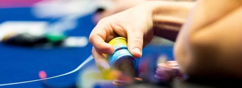 德州扑克利用有上限的范围