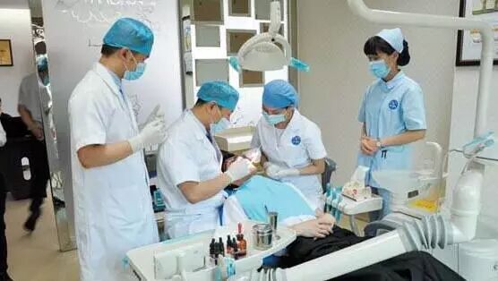 有人拔牙收100块，有人却收1000块！难道拔牙真的暴利吗？