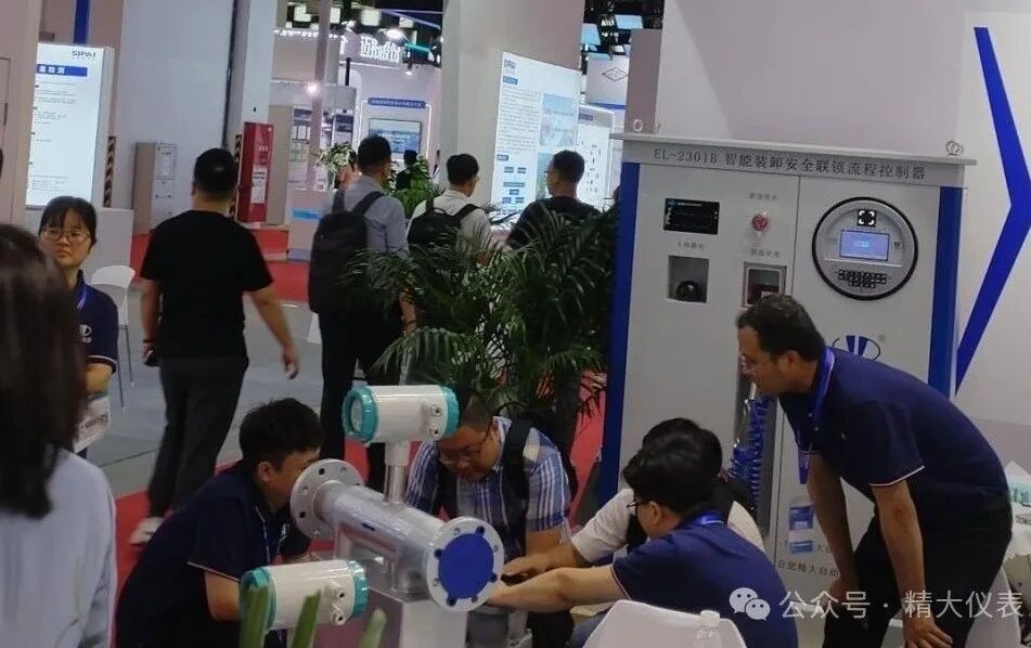 合肥精大亮相中国（上海）计量测试技术与设备展览会