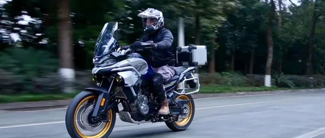 试驾春风800MT：新手别怕，这个铁墩墩很顺从