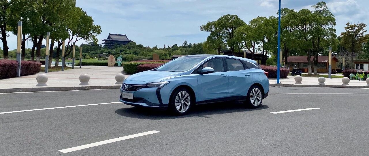 不到16万就可以买到一台合资插混，别克微蓝6 PHEV没开玩笑