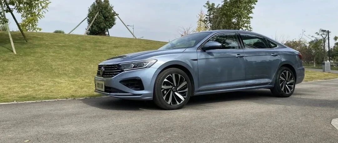 新帕萨特油耗实测：在“2.0T地界”，真没人惹得起它？｜百里挑战