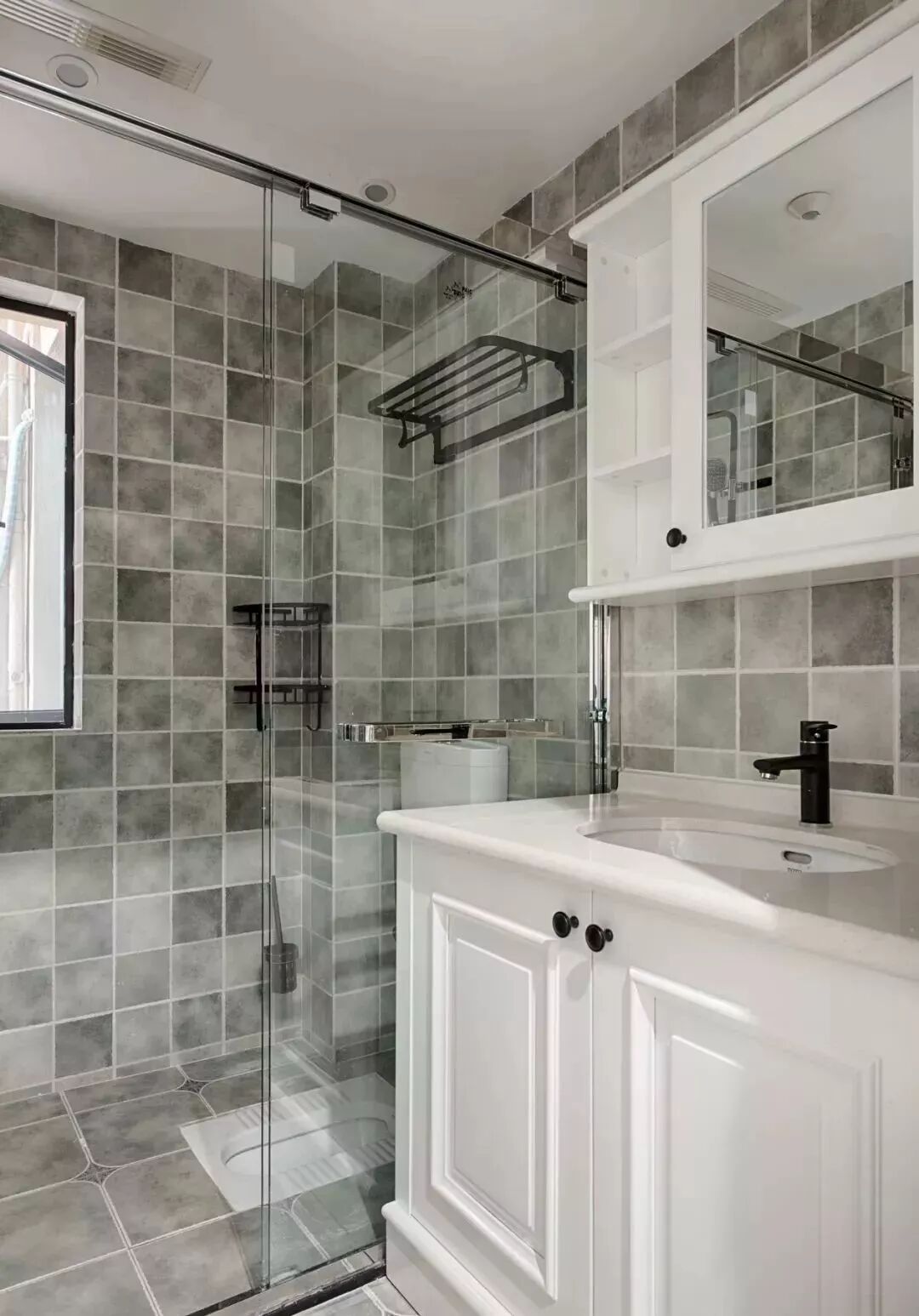 89平北欧风三居室，阳台变身工作区，简洁大方又舒适！