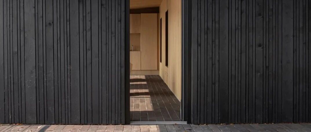 Norm Architects新作｜“边境”湖边小屋，北欧式的简约设计美学