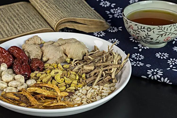 千古名方“小柴胡汤”的多种用法，被多省列为新冠推荐防治方！