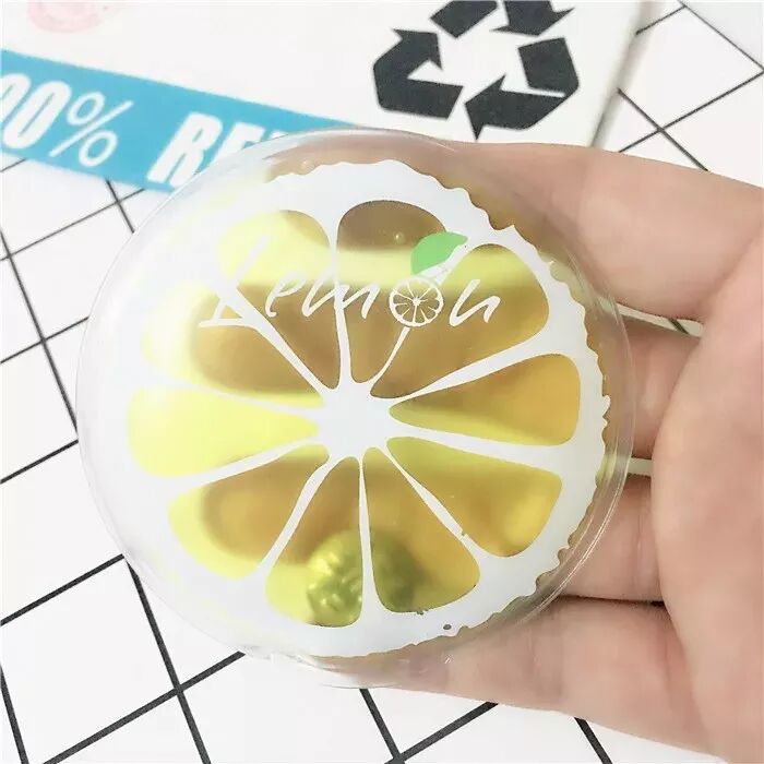 这种 暖手宝正是利用了所谓的"热冰"原理, 内部填充的就是 醋酸钠的过