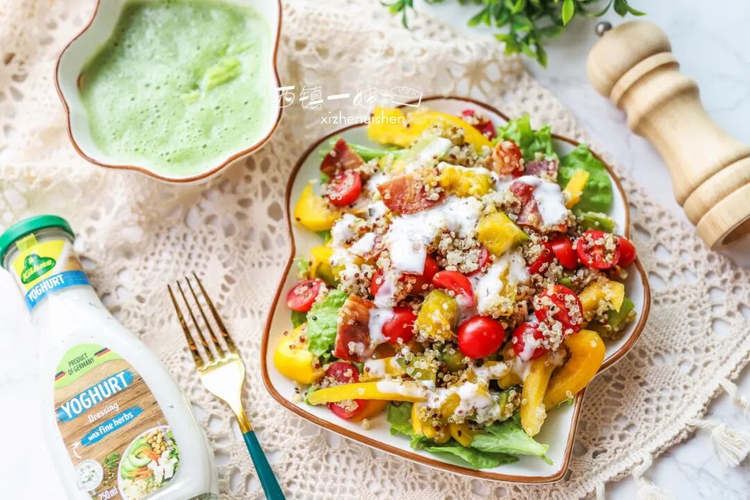 牛肉和烤吐司块,周二的这一餐,我们就多来摄入些粗粮谷薯类的食材吧