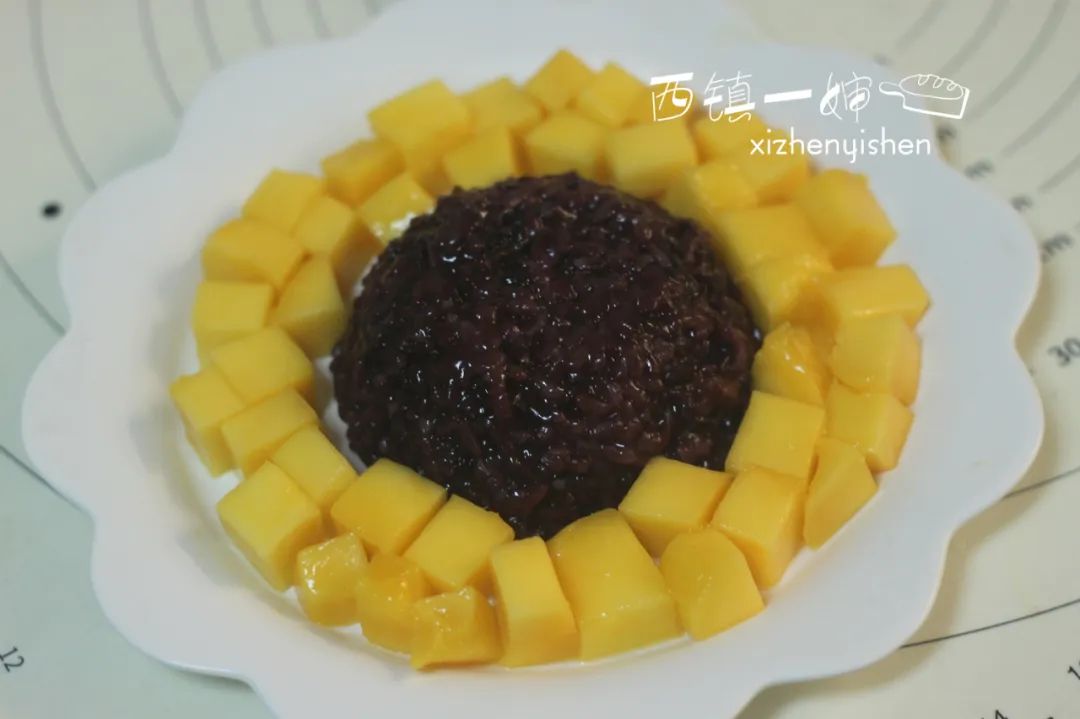这一大碗椰汁香芒饭,吃一夏天都不会腻!-微信头条网 这一大碗椰汁香芒饭,吃一夏天都不会腻!