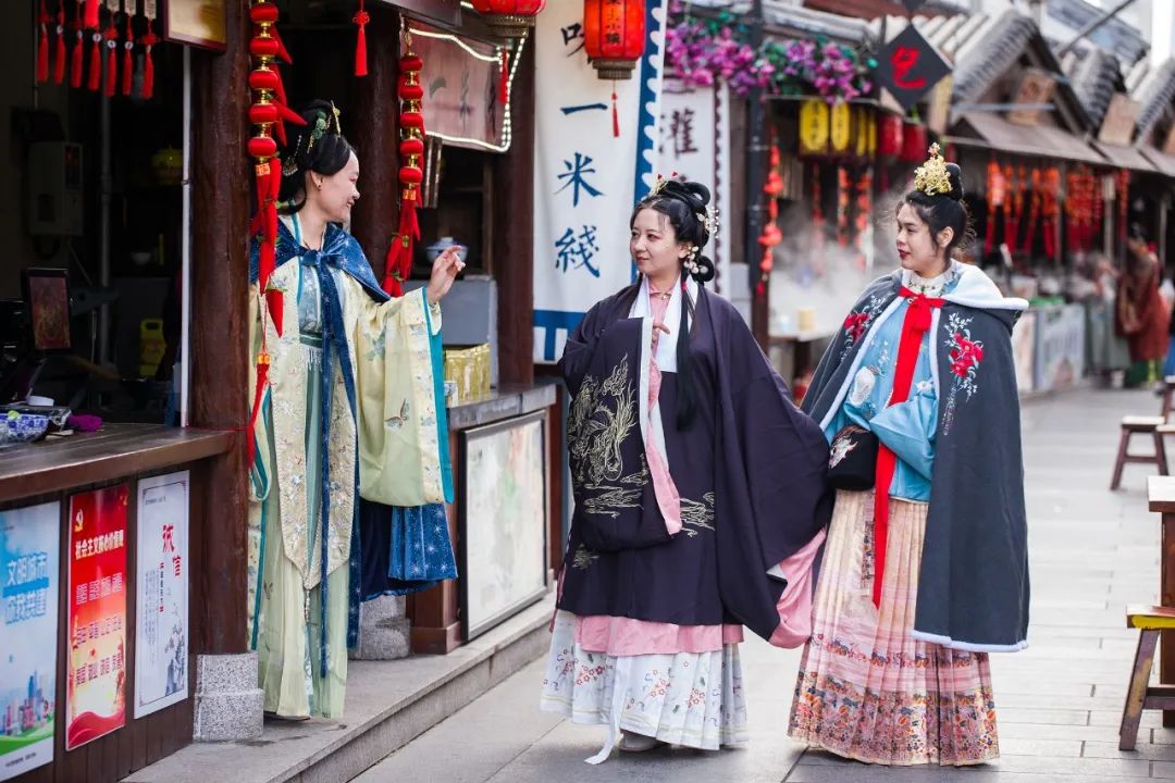 日照首届花朝节来了大型唐宋明汉服巡游十二花神评选汉服文化市集