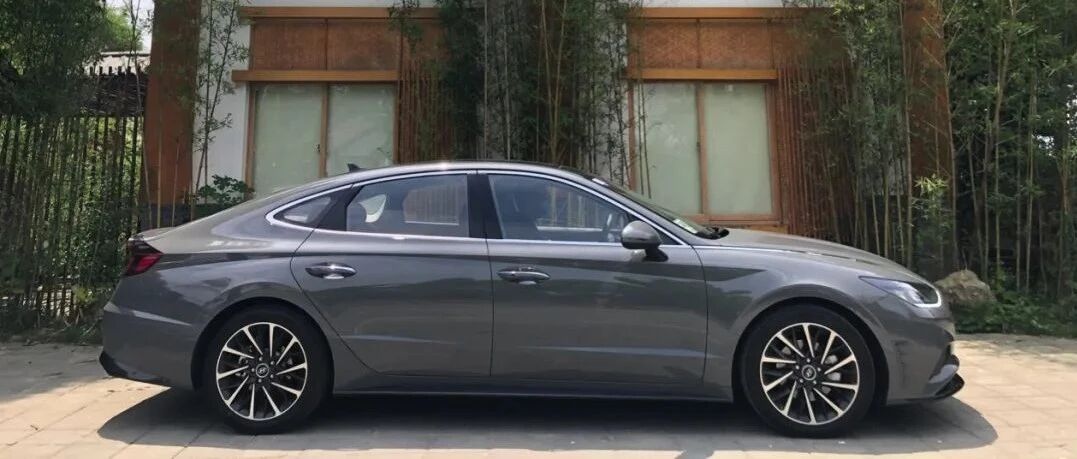 开过第十代索纳塔，你就知道北京现代动真格了！