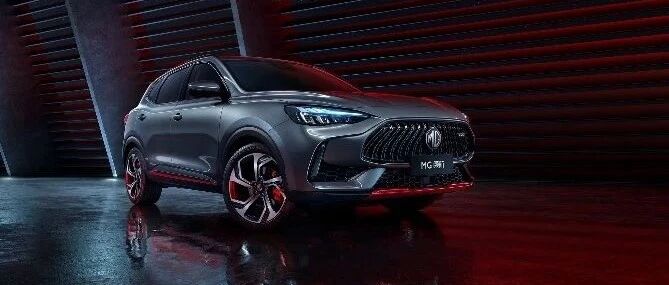 在李诞和胖头俞的爆梗脱口秀中，“燃动科技SUV”MG领航迎来上市