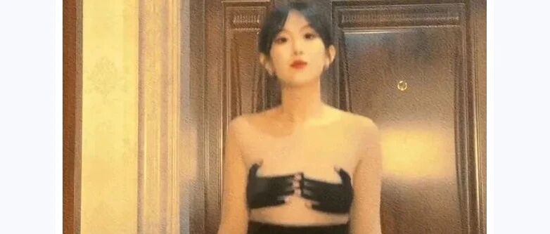 姑娘这衣服惊艳到我了