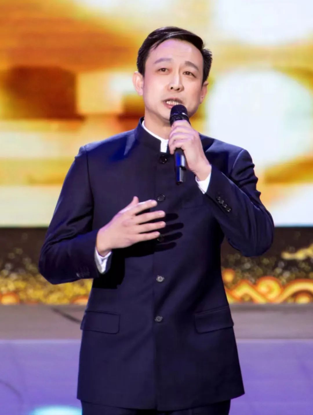 你好2025朗诵全文完整
