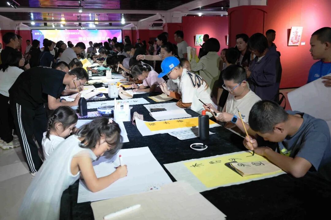 基层艺讯 | “艺韵北疆 翰墨青城”呼和浩特书法季活动展暨第六届青少年美术书法作品展开展 第3张