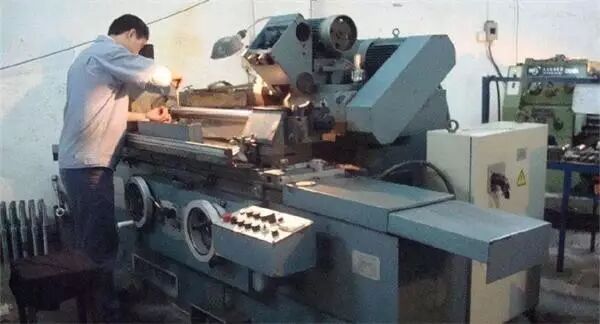 一位机械人的感叹: 除了厂房, 工厂里没有一样是中国制造！的图1