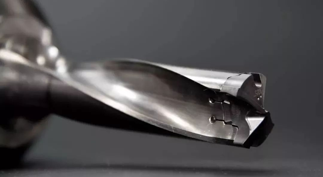 【材料知识】不锈钢也会生锈？选择合适的不锈钢全靠这张表！的图2