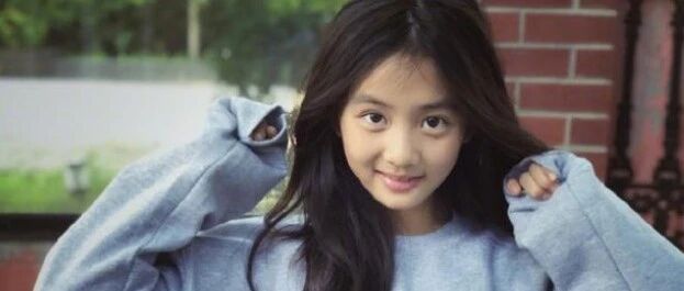 黄磊女儿说英语被酸上热搜：在中国，反抗应试教育是真傻！