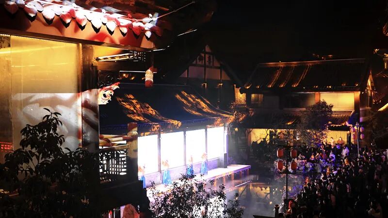 由河南卫视与优酷联合制作的超级综艺《唐宫夜宴》曾风靡全国,如今在