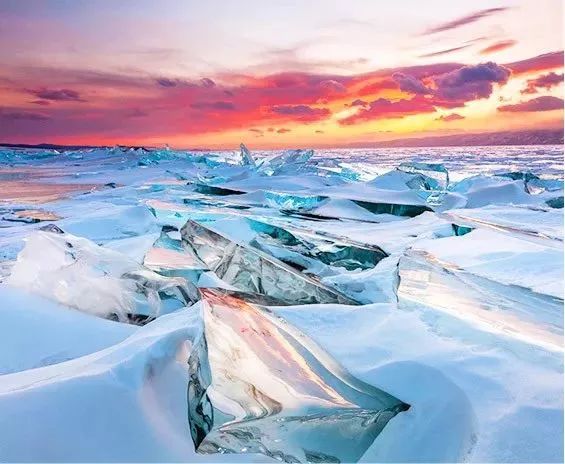 去貝加爾湖，迷醉在冬季夢幻的藍冰世界! 新聞 第17張