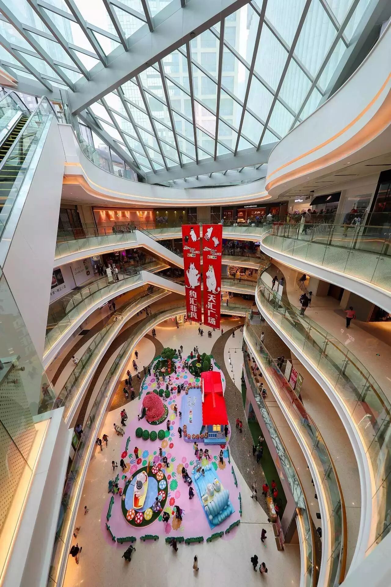 ▼ 弹指一挥间,作为该综合体的商场部分 天汇广场igc于国庆当