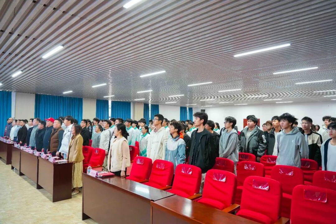 屏幕截图 2025-11-28 232622(1).png