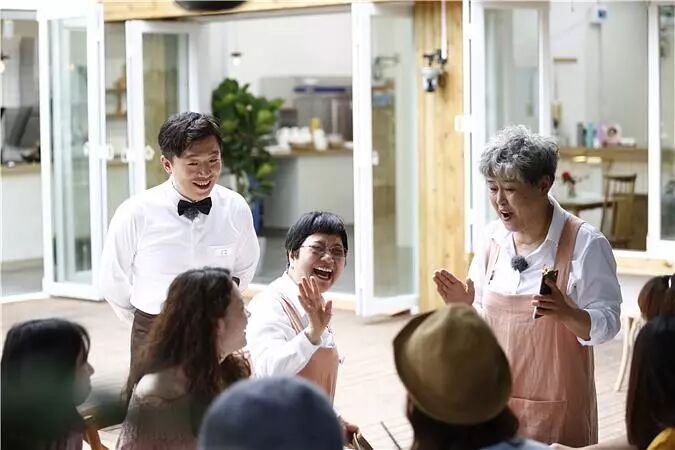 《忘不了餐厅》热播，资本开始为老龄买单-锋巢网