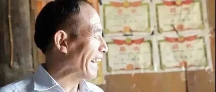 “我是老农民，俩娃却考上北大清华”：爹妈平凡不可怕，最怕装作有文化！