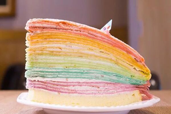 彩虹千层蛋糕