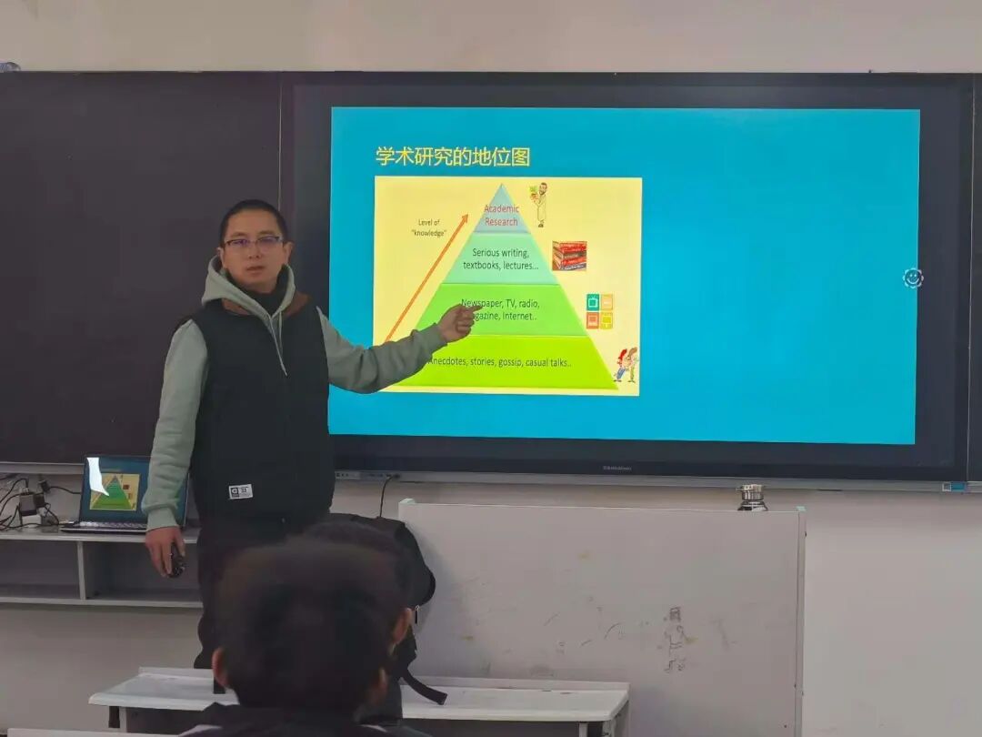 学院资讯｜精准赋能物流学子求职竞争力！破解论文写作痛点，助力求职突围！ 第 3 张