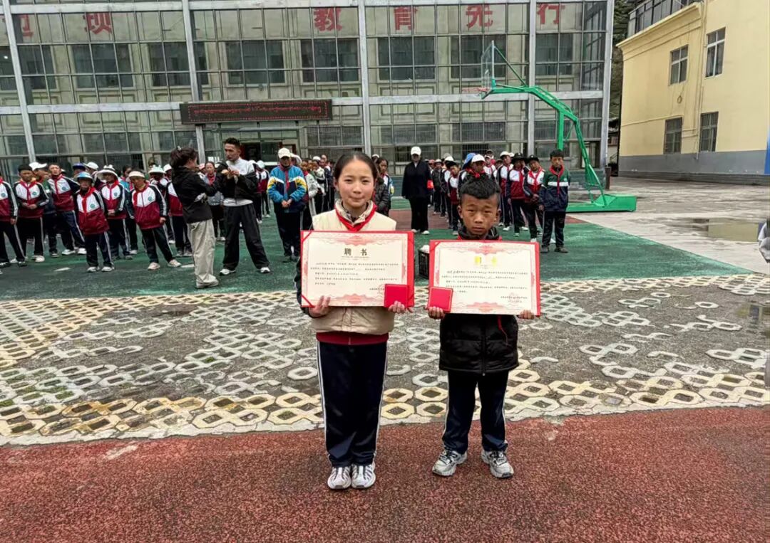 cf9fe228a46f8e2acd24212f9c95f127.jpg