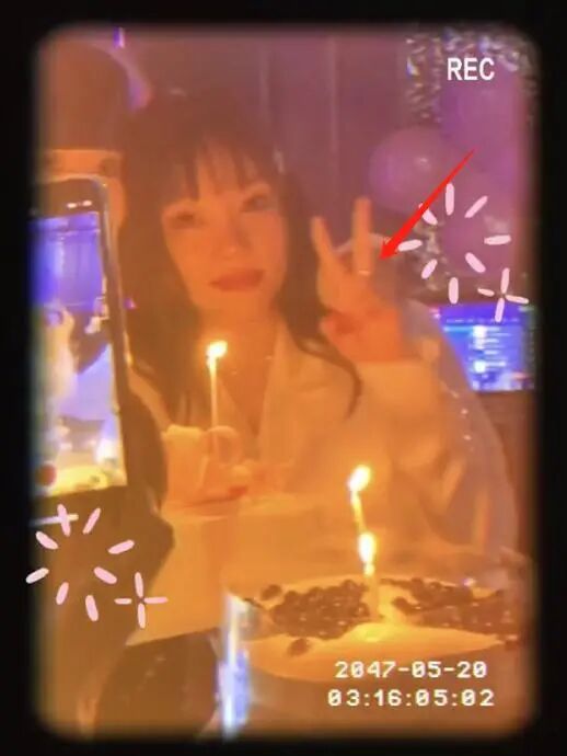 李小璐举办39岁生日派对，手上戒指引发猜测，神秘男子出镜疑新欢（组图） - 8