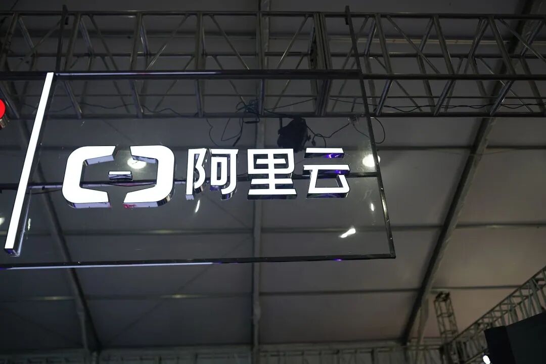 【8月31日】自主品牌爆场；成都车展暂停；五菱宏光敞篷版官图；零跑将上市；阿维塔正与华为商谈；商用车是氢能突破口；高合每年一款车的图7