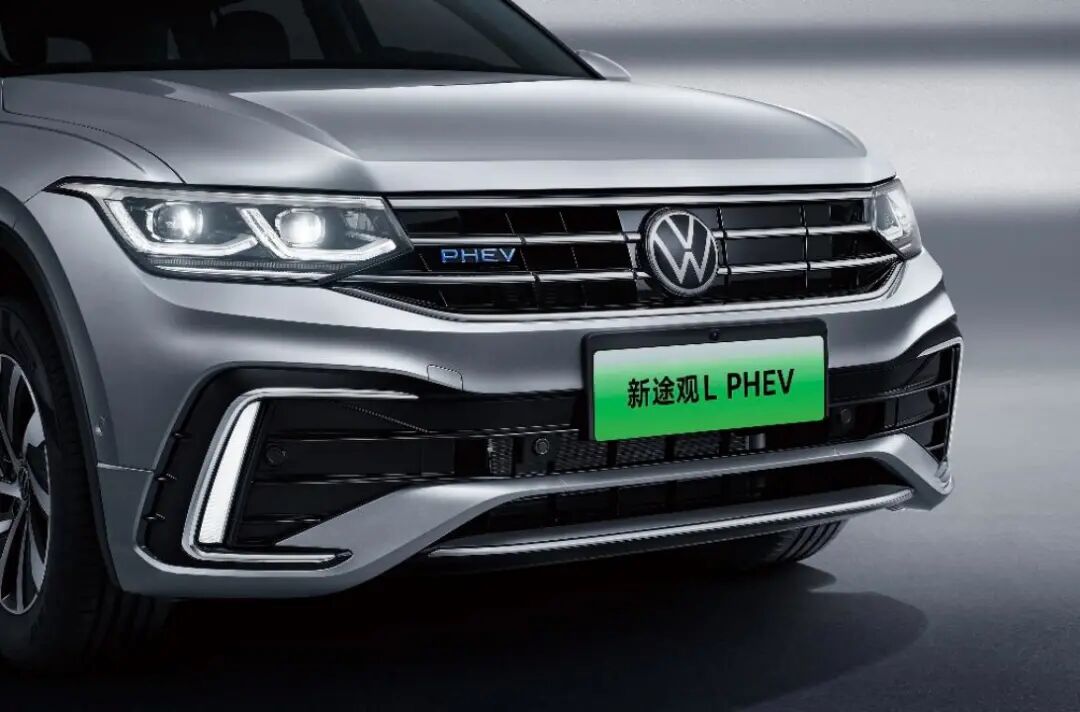 威馬將境外上市；蘋果或自己造車；富士康與拜騰項目擱置；小米投資孔輝；小鵬欲推飛行汽車；新能源增速放緩的圖6