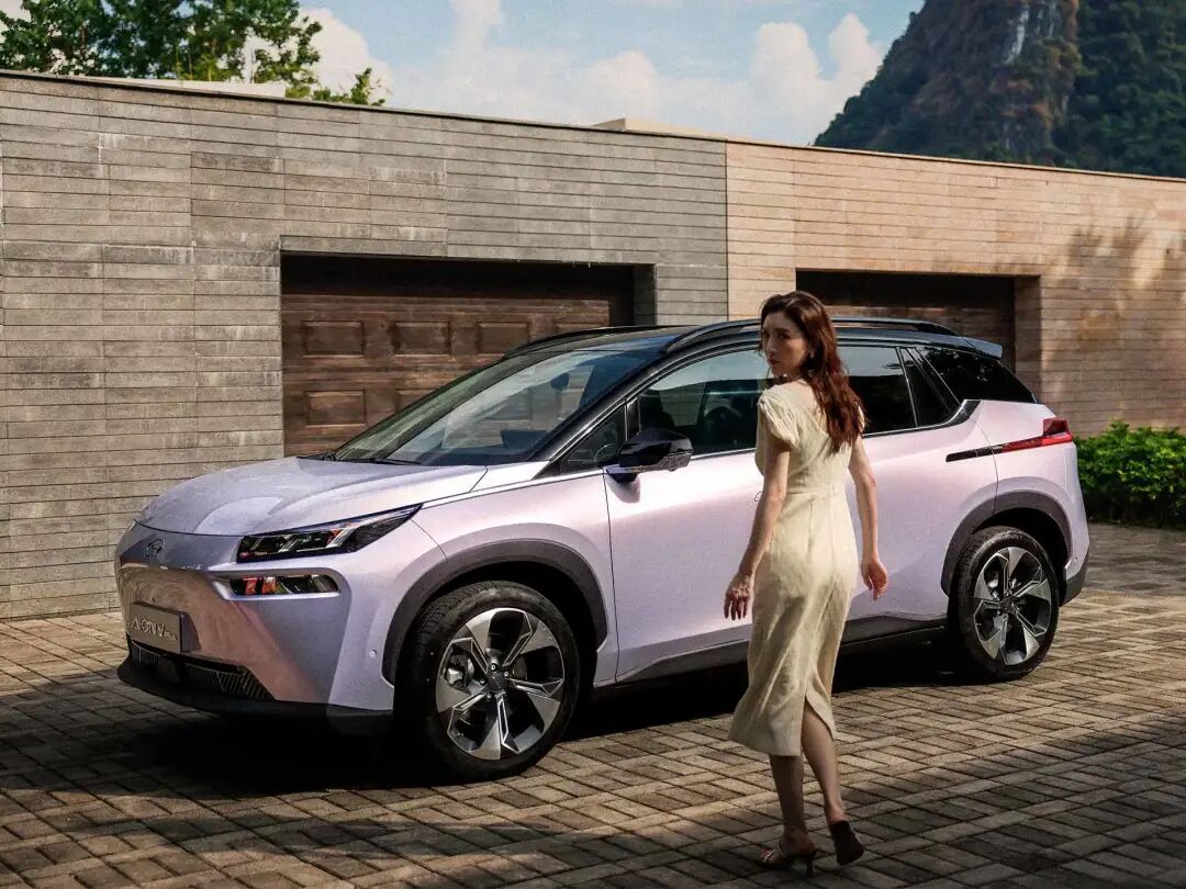 恒大汽车打响攻坚战；温州特斯拉车主败了！小鹏10万；宏光敞篷曝光；万达高管换红旗的图5