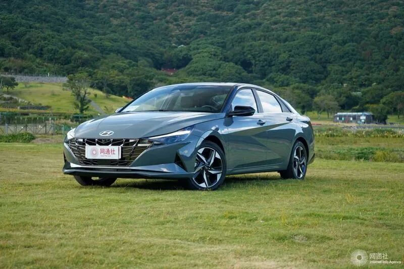 上汽546万;现代起亚666万;长城128万;奇瑞96万;文远小巴运营;特斯拉简配客服神回复的图4