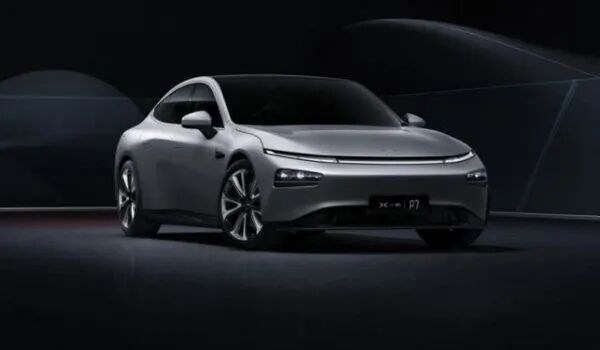 【5月17日】小鹏回应被罚款；智己被指虚假宣传；宝马涨价；集度发布汽车机器人；上通五菱自主控制器下线；芭蕾猫预售；雷诺退出俄罗斯的图1