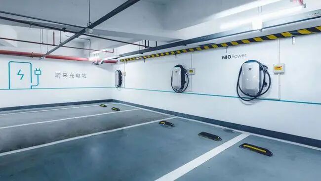 奇瑞明年目标200万；充电桩概念股走强；人民网批评小鹏；孚能奔驰合作；特斯拉新工厂投百亿的图4