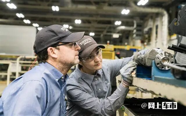 【4月21日】奧動換電站爆炸；威馬充電后起火；上海賽車場改方艙；馬斯克百億競購推特；國軒吉利合作；寶馬i7首發；豐田四億造四缸機的圖7