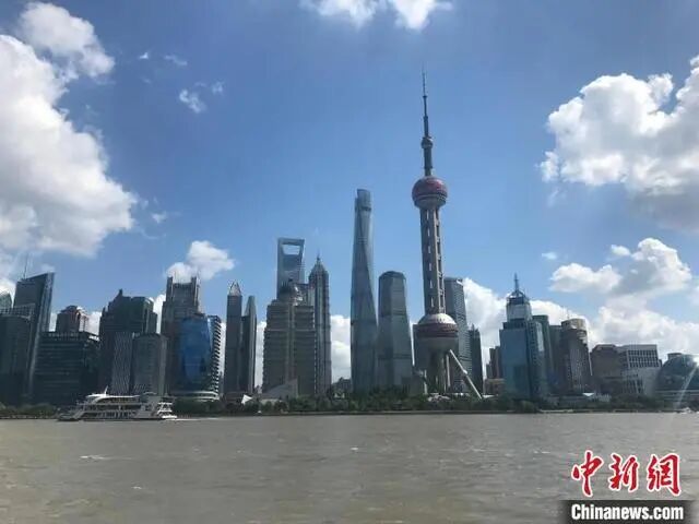 恒大賣總部；特斯拉車庫自燃；沃爾沃收購江鈴；小鵬P7五萬輛；特斯拉日產過千輛；上海新能源位居全球前列的圖8