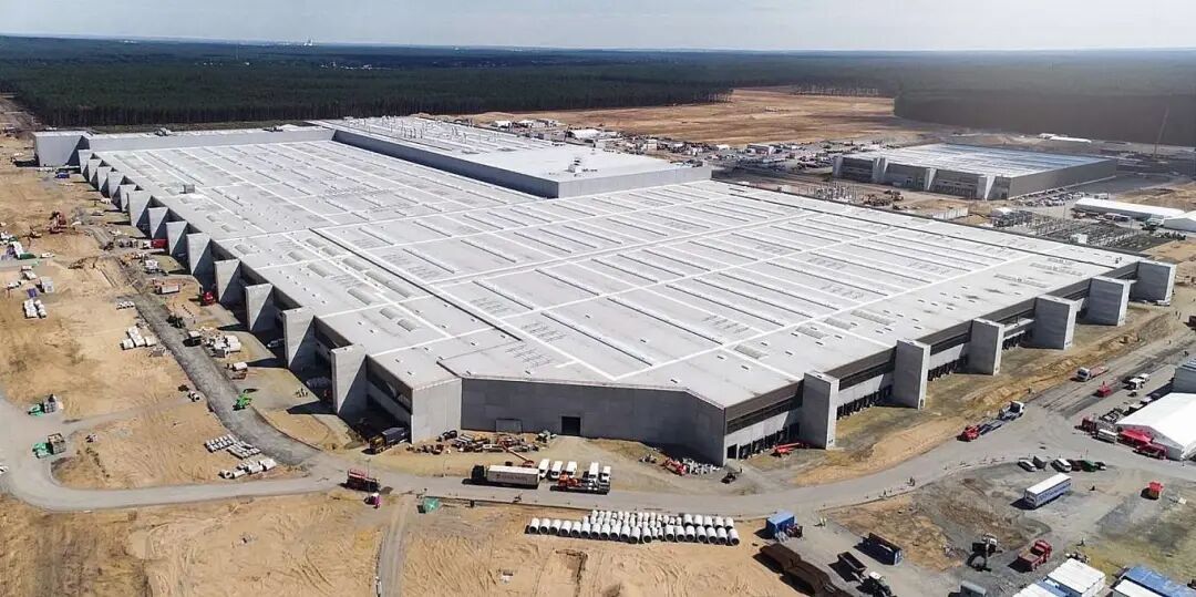 沃尔沃爆燃；ModelY召回；埃安承接广汽研发人员；集度首款车23年上市；华为清华合作；的图6