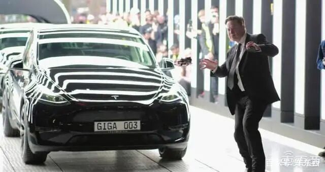 【3月24日】马斯克起舞柏林工厂；深圳推出新政；理想涨价一万；鸿海造车新进展；三菱纯电动SUV上市；文远知行获4亿美元融资的图1