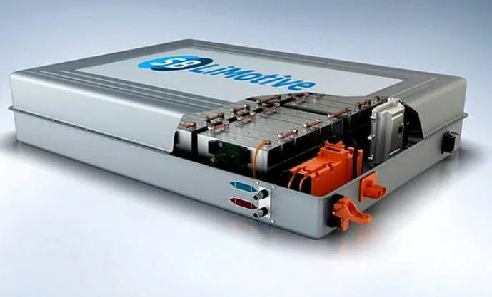 奔驰广告模特妆容惹争议；科沃兹大幅减产；百度量产汽车机器人；江淮回应华为合作造车传闻的图5