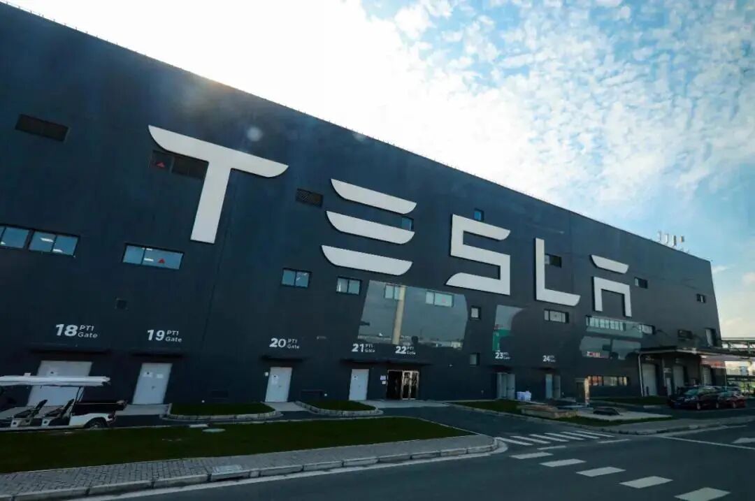 【4月24日】特斯拉又刹车失灵？安亭60家企业复工；极氪涨价2万；宝沃破产；腾势推MPV；OTA升级加强管控；马自达推转子增程器的图1