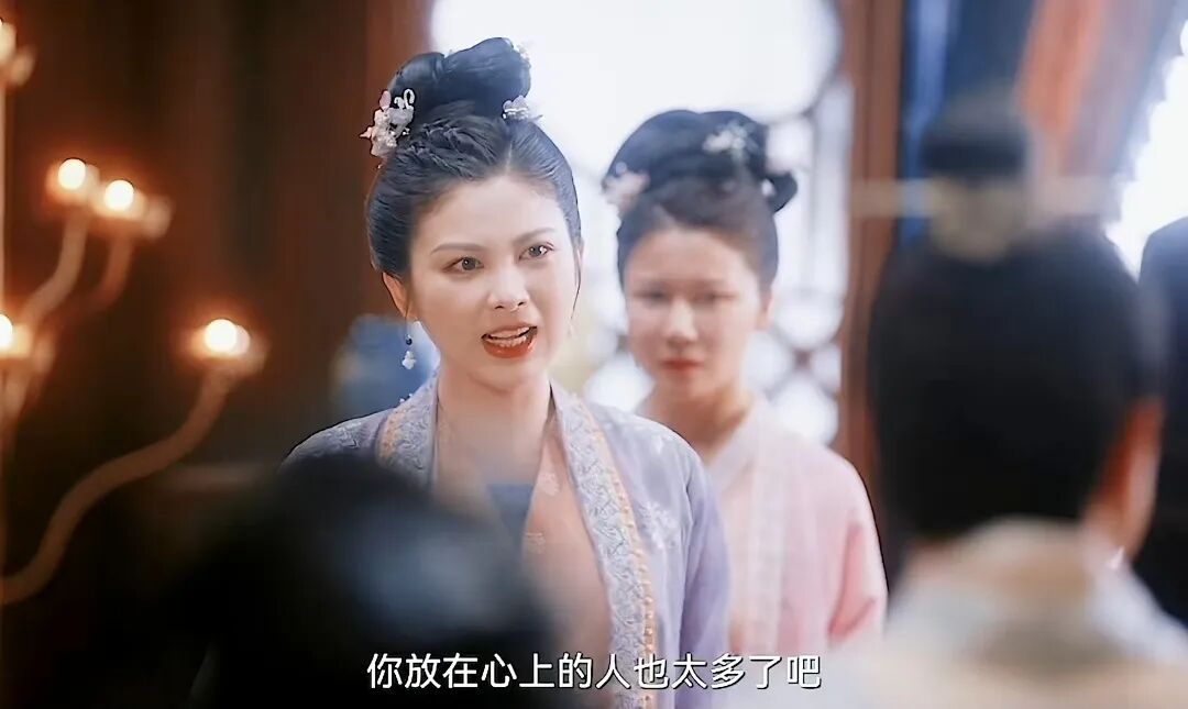 同一张脸33岁她演完卿卿日常演与凤行性感妩媚认不出