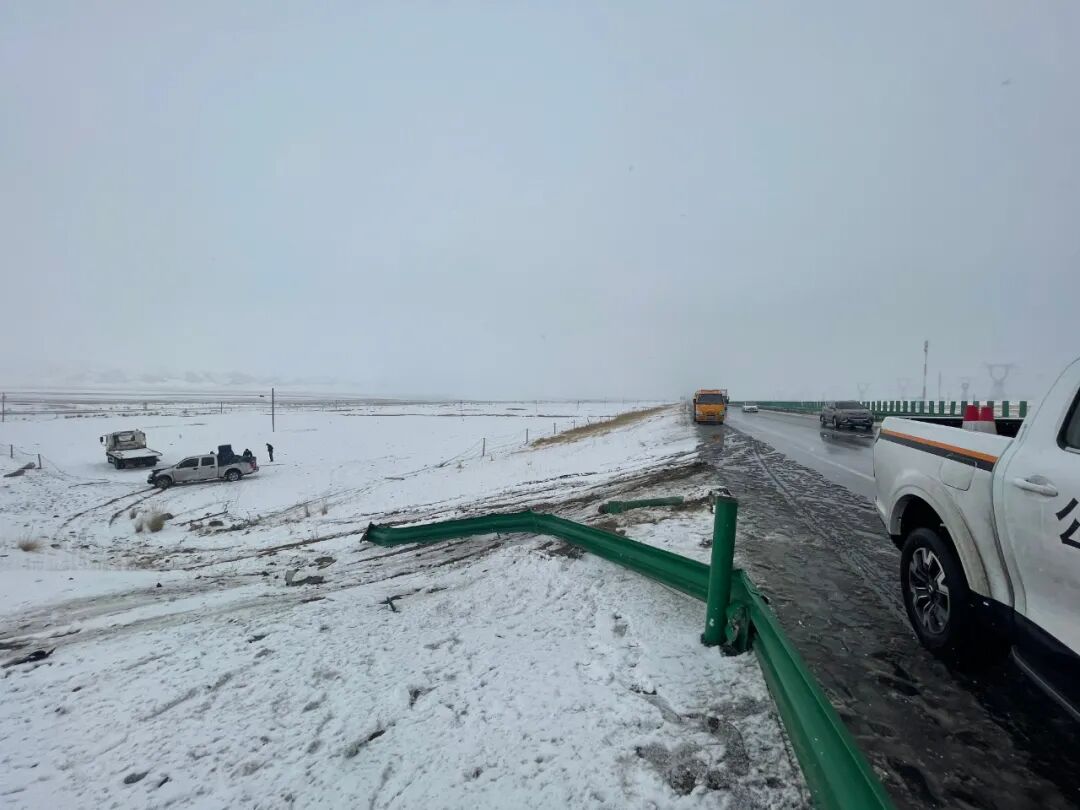 事故案例警示雪天路滑谨防交通事故