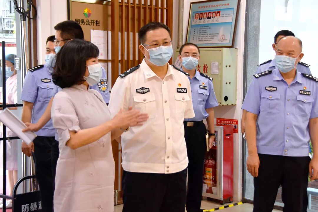 黄海检查督导2021年秋季开学校园安保工作