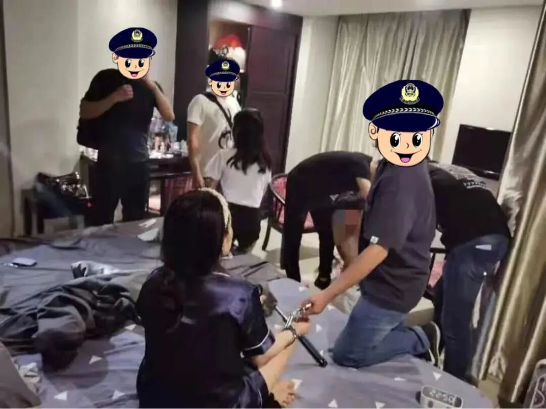 6月2日晚,在高速公路上,汕头禁毒支队和潮阳公安分局民警,埋伏一夜却