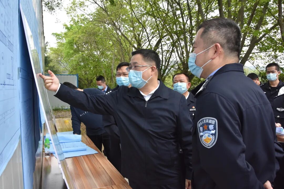 3月31日,副市长,市公安局党委书记,局长黄海带队到潮阳区检查督导清明